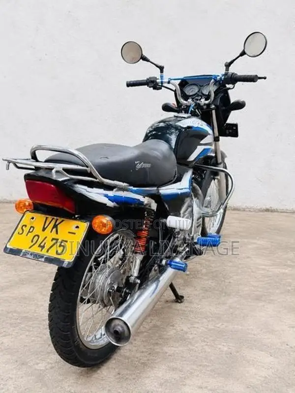 Bajaj CT100 2010