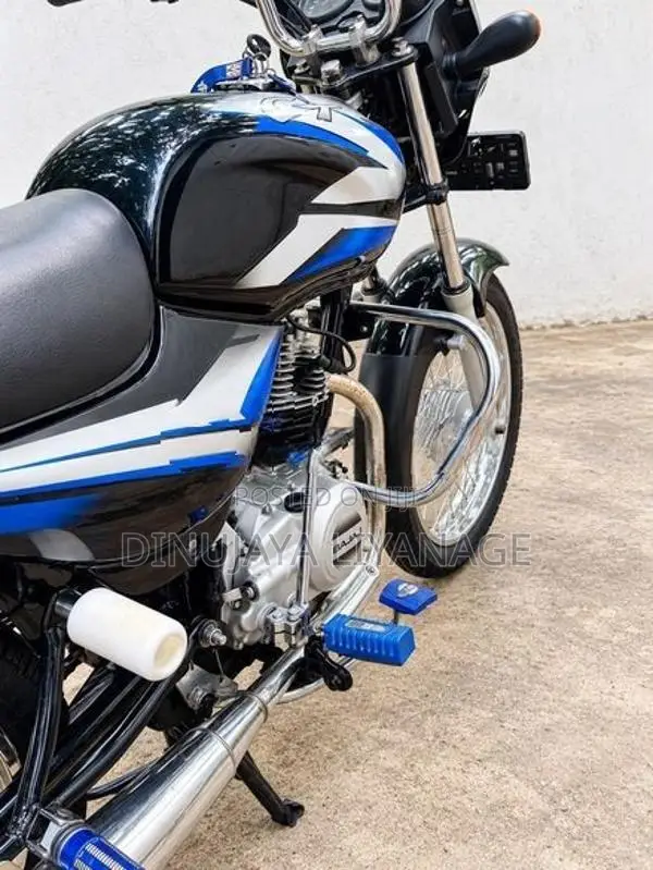 Bajaj CT100 2010