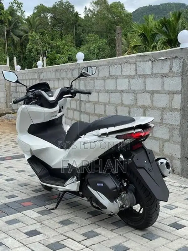 Honda PCX160 2025
