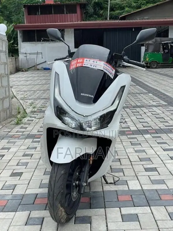 Honda PCX160 2025