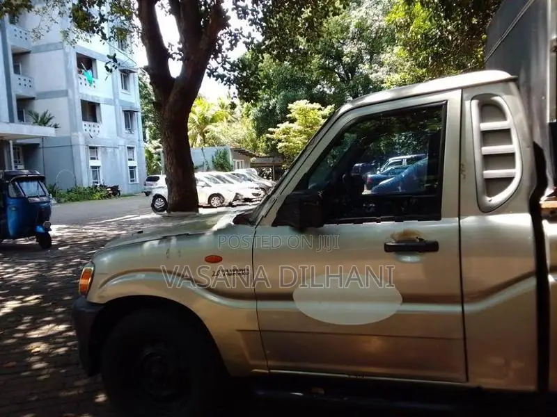 Mahindra Bolero 2.5 2011