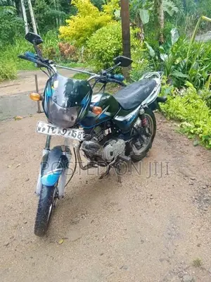 Bajaj CT100 2006