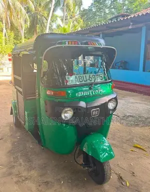 Bajaj RE Three wheelers 2020