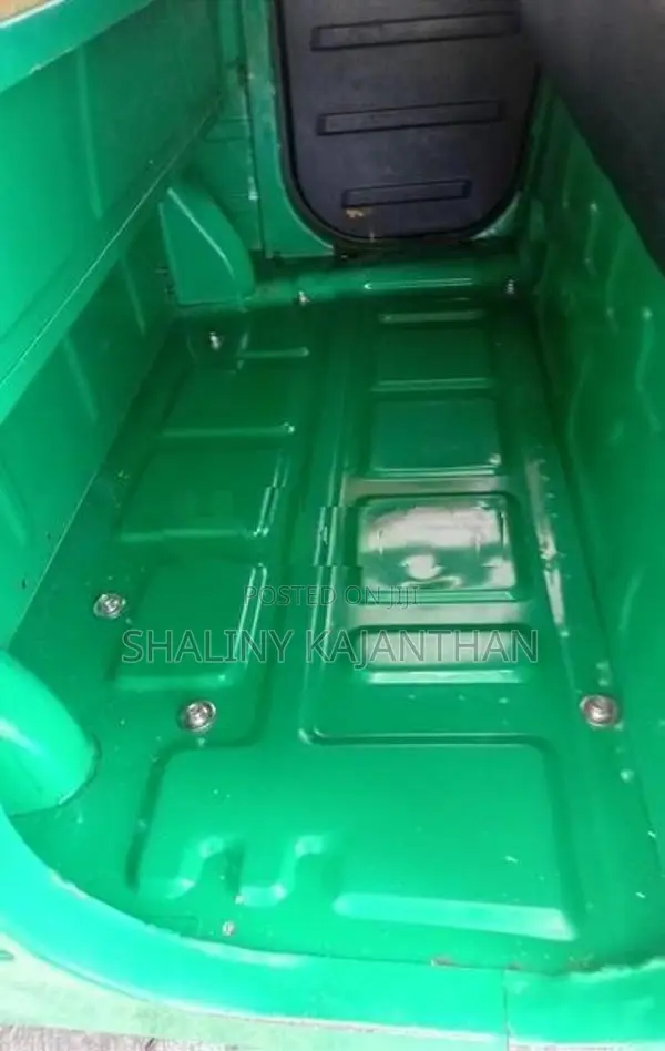 Bajaj RE Three wheelers 2020
