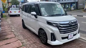 Toyota Roomy Custom G 2024