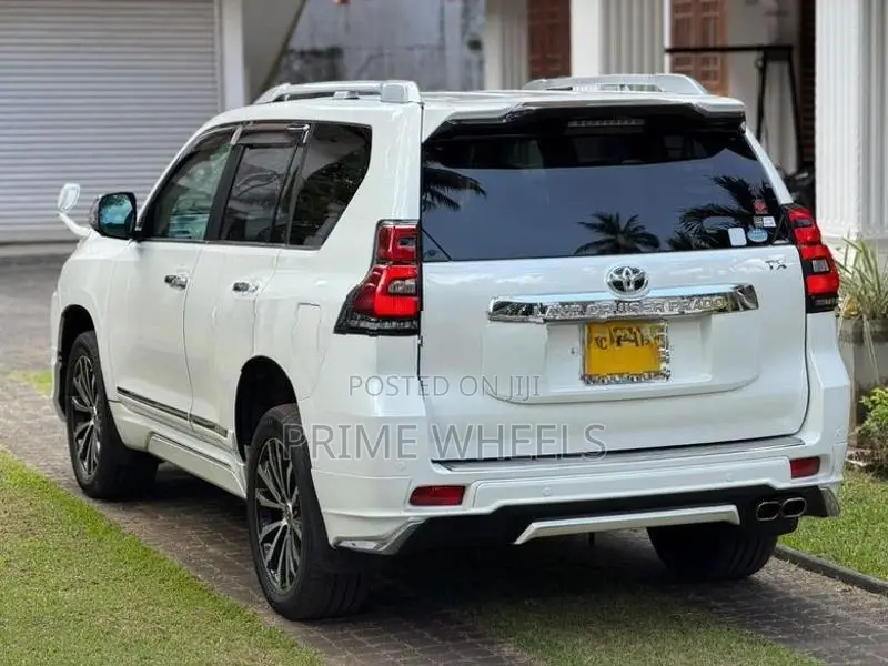 Toyota Land Cruiser Prado TX 2015