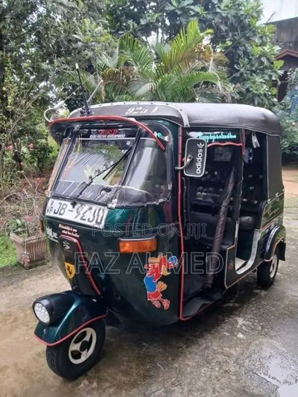 Bajaj RE 2004