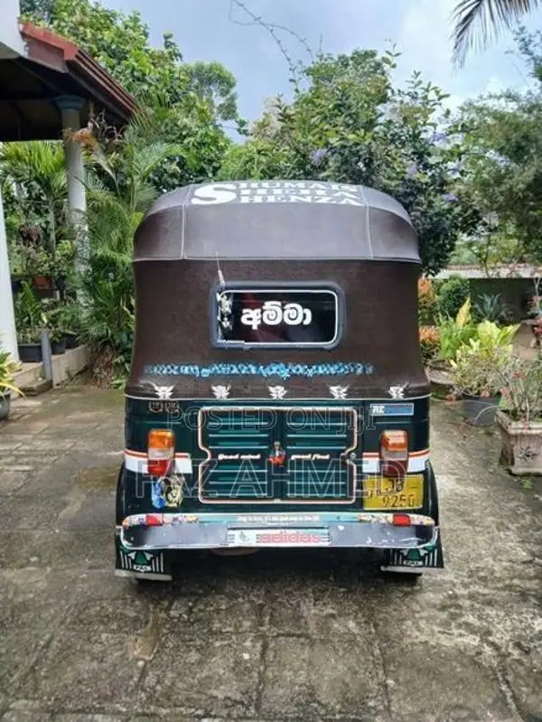 Bajaj RE 2004