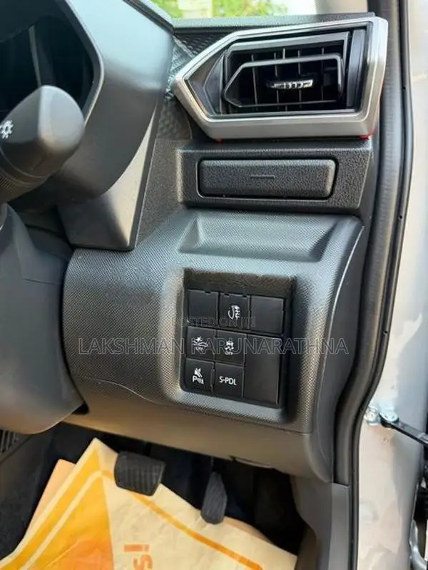 Toyota Raize Z Hybrid 2026