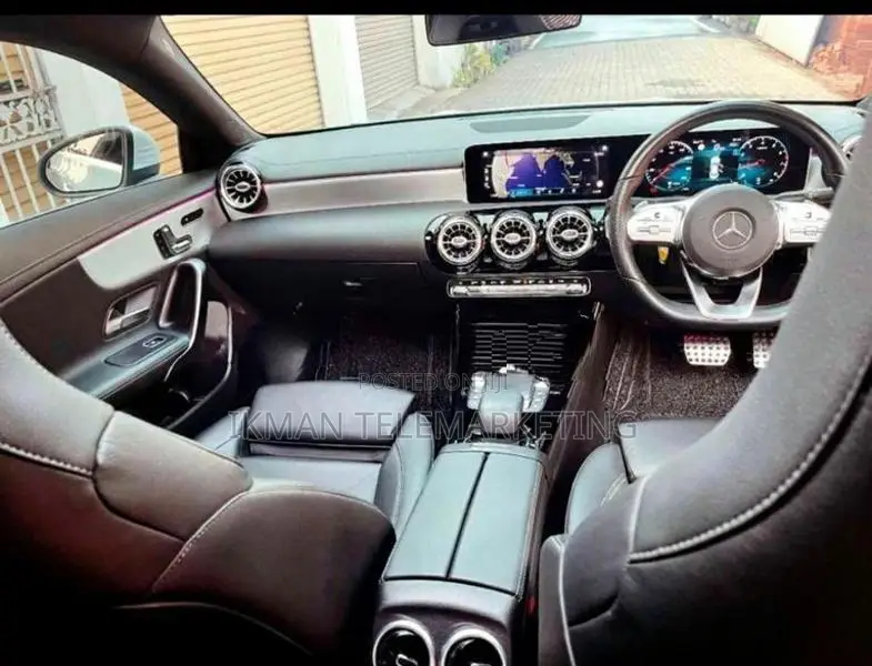 Mercedes Benz CLA 200 AMG Premium Plus 2020