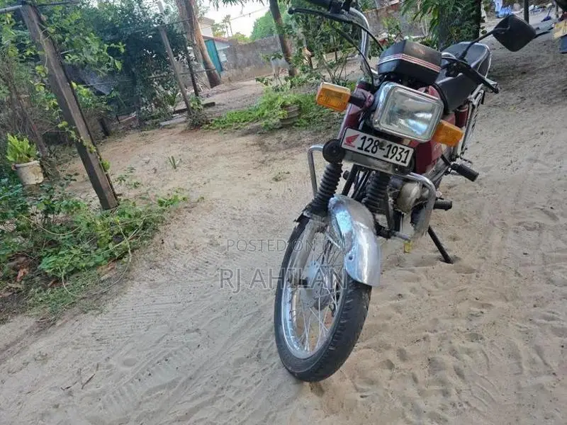 Honda CD 125 2000