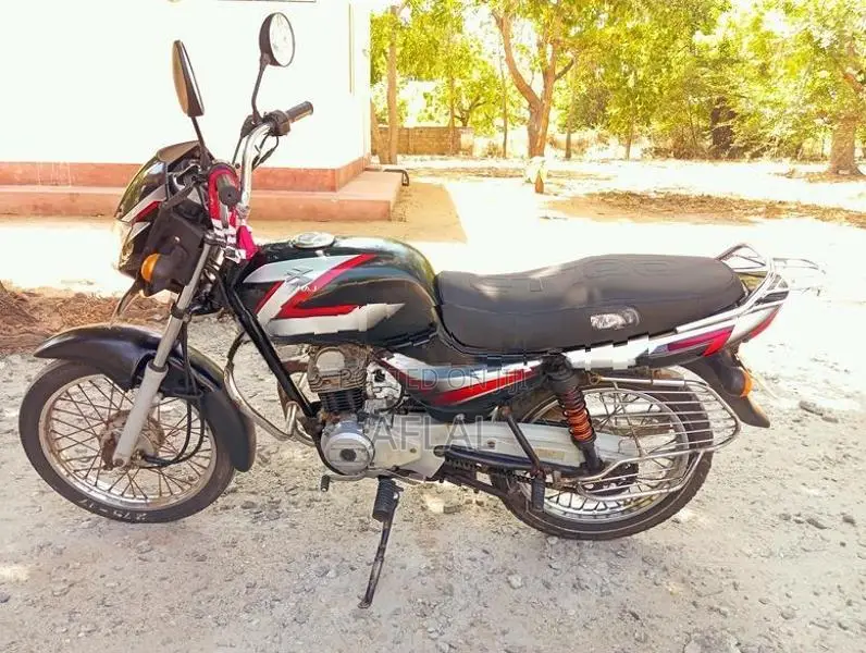 Bajaj CT100 2006