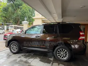 Toyota Land Cruiser Prado 2017