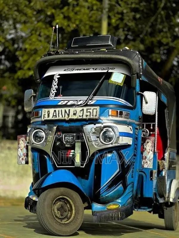 Bajaj RE 2014