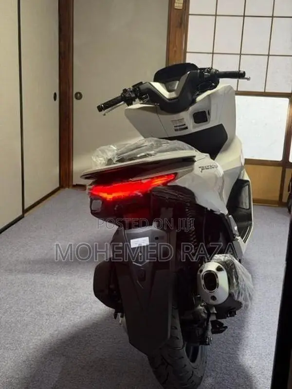 Honda PCX160 2026