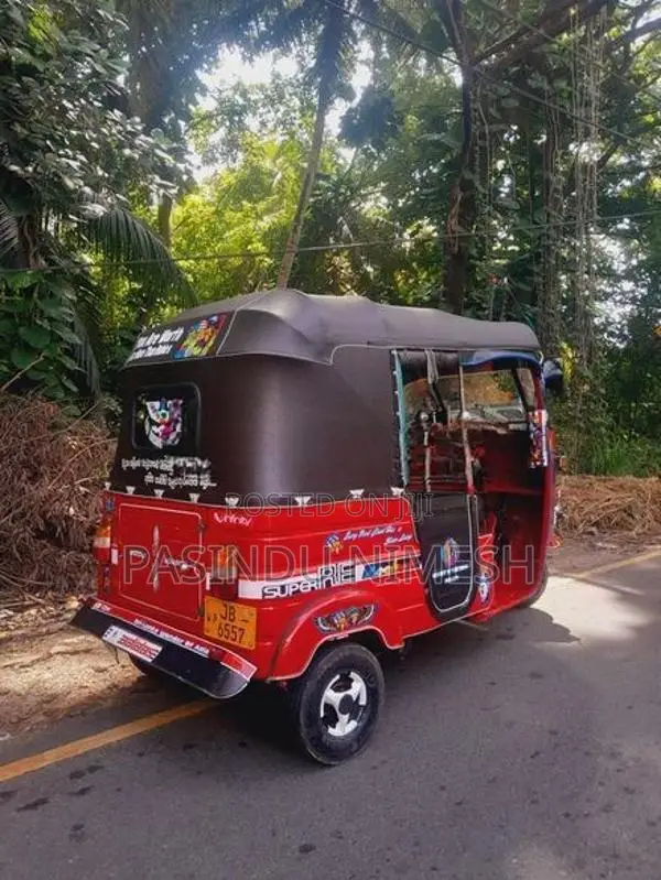 Bajaj RE 2005