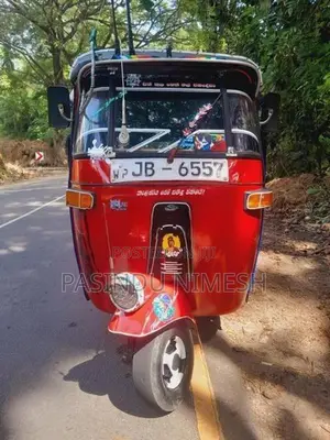Bajaj RE 2005