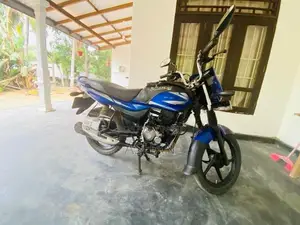 Bajaj Platina 100 2015