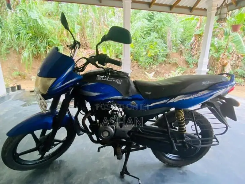Bajaj Platina 100 2015