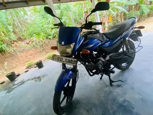 Bajaj Platina 100 2015
