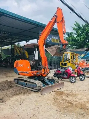 HITACHI EX30