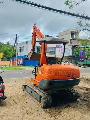 HITACHI EX30