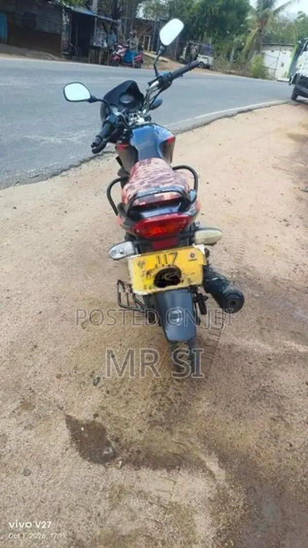 Bajaj Discover 2010