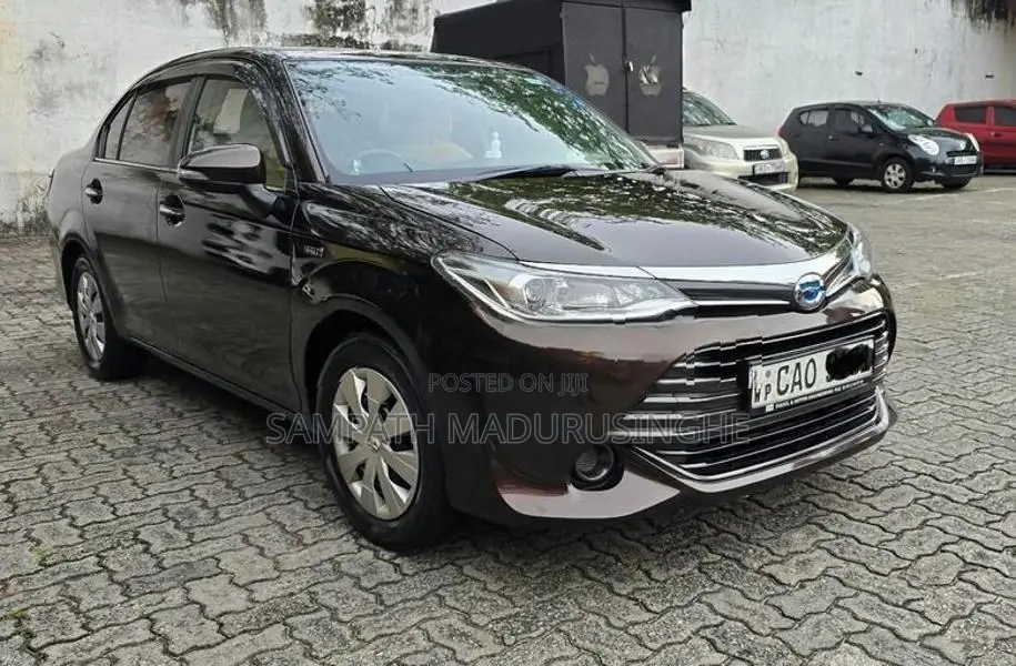 Toyota Axio 2015