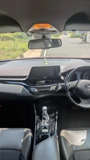 Toyota CHR NGX10 2019