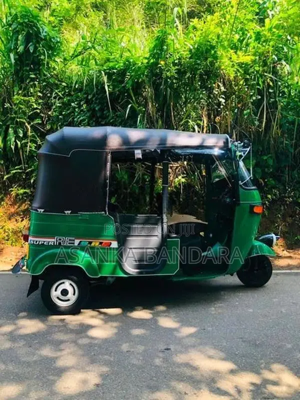Bajaj RE 2009