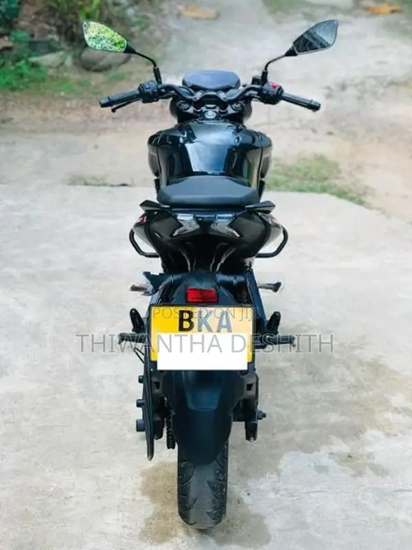 Bajaj Pulsar N160 2025