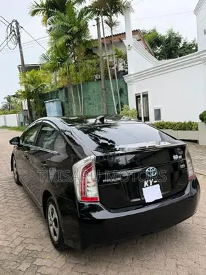 Toyota Prius S LED GRADE 2013