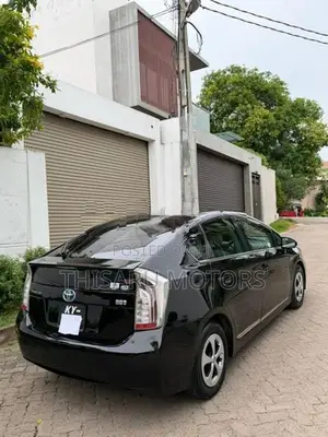 Toyota Prius S LED GRADE 2013
