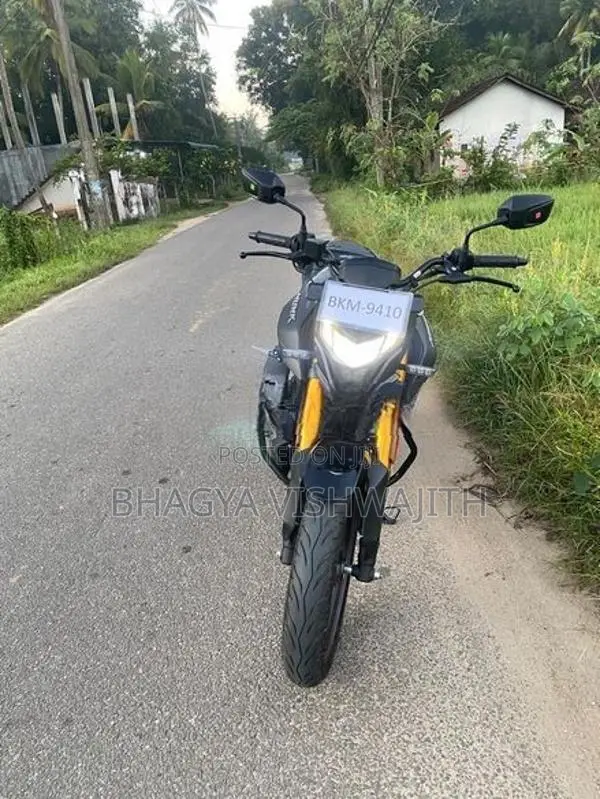 Hero Hunk 160R 2026