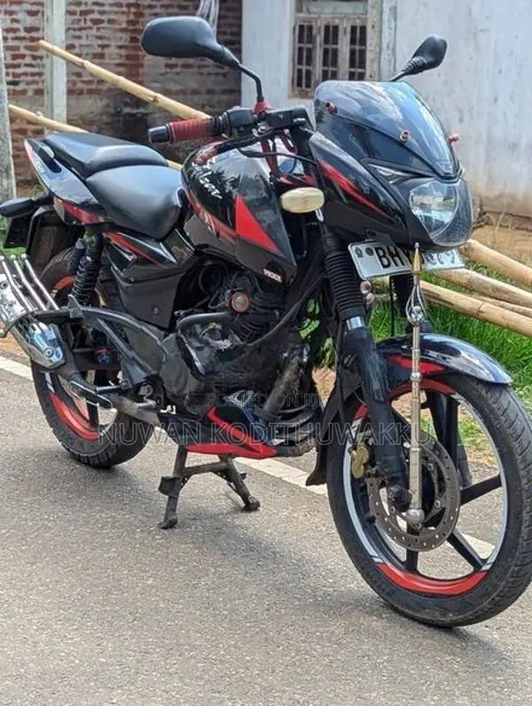 Bajaj Pulsar 180 2018