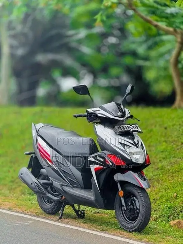 Yamaha RayZR 2019