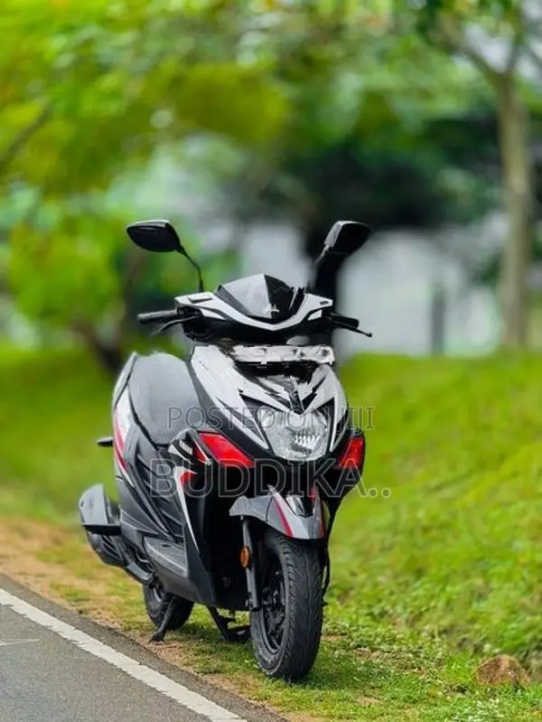 Yamaha RayZR 2019