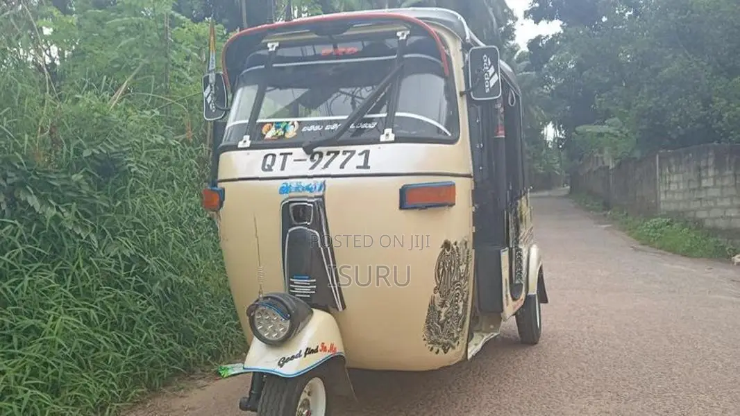 Bajaj RE 2009
