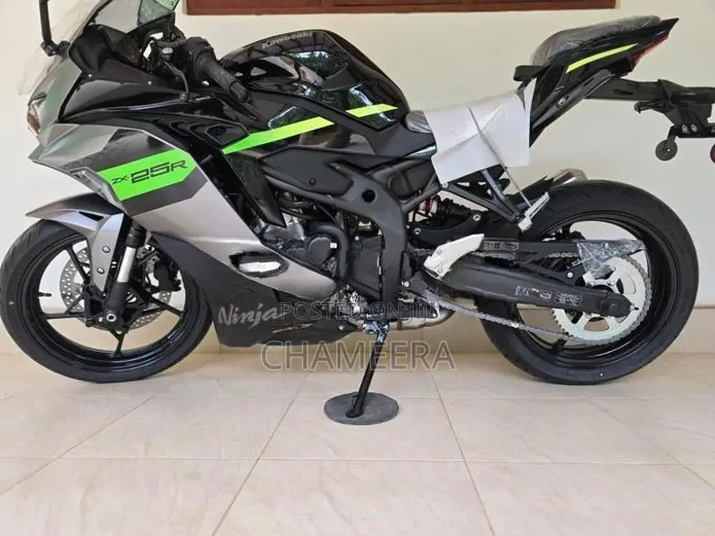 Kawasaki Ninja ZX25R SE 2026