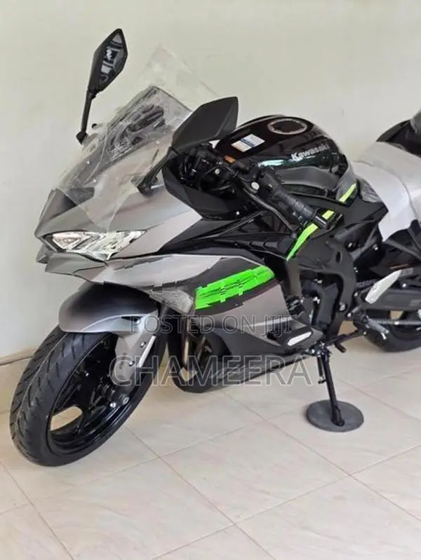Kawasaki Ninja ZX25R SE 2026