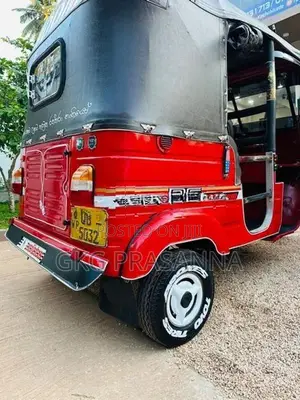 Bajaj RE 2005