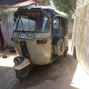 Bajaj RE 1995