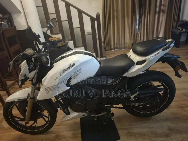 TVS Apache RTR 200 4V 2017