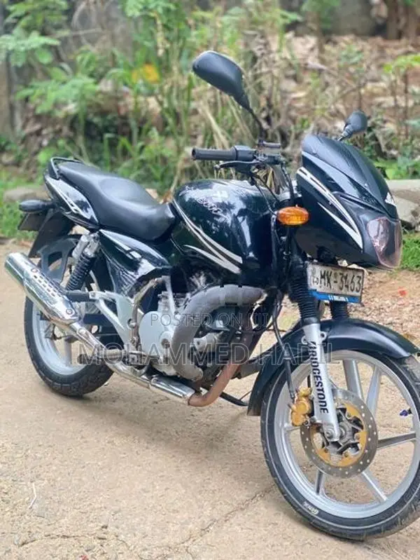 Bajaj Pulsar 150 2005