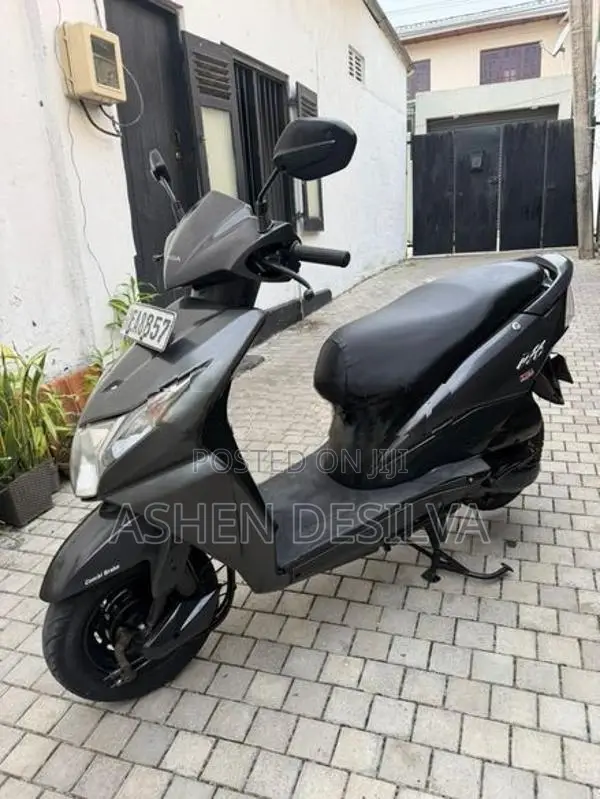 Honda Dio 2017