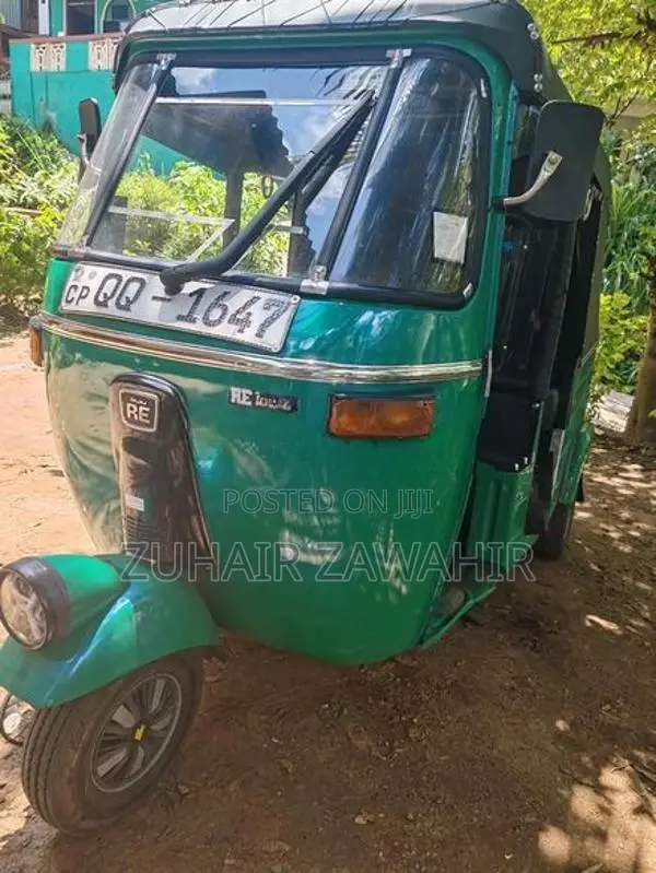 Bajaj RE 2009