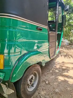 Bajaj RE 2009