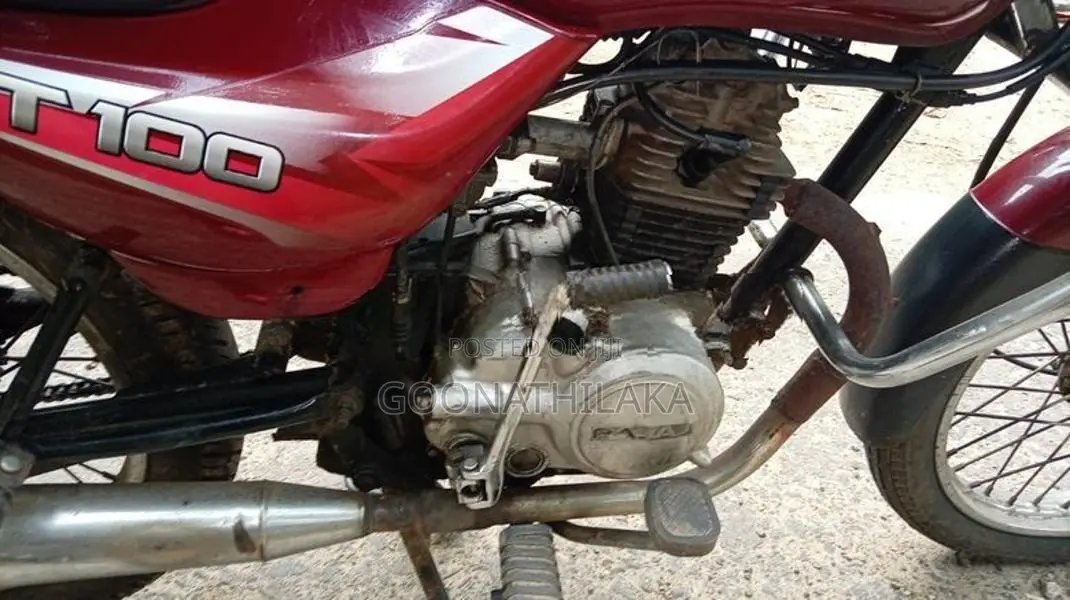 Bajaj CT100 2004