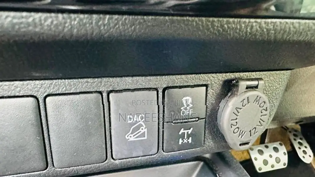 Toyota Hilux REVO GR SPORTS 2024