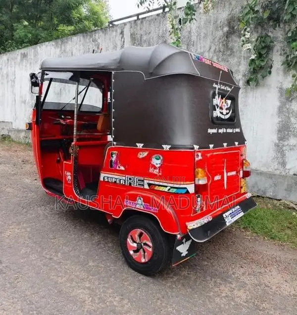 Bajaj RE Three Wheeler 2005